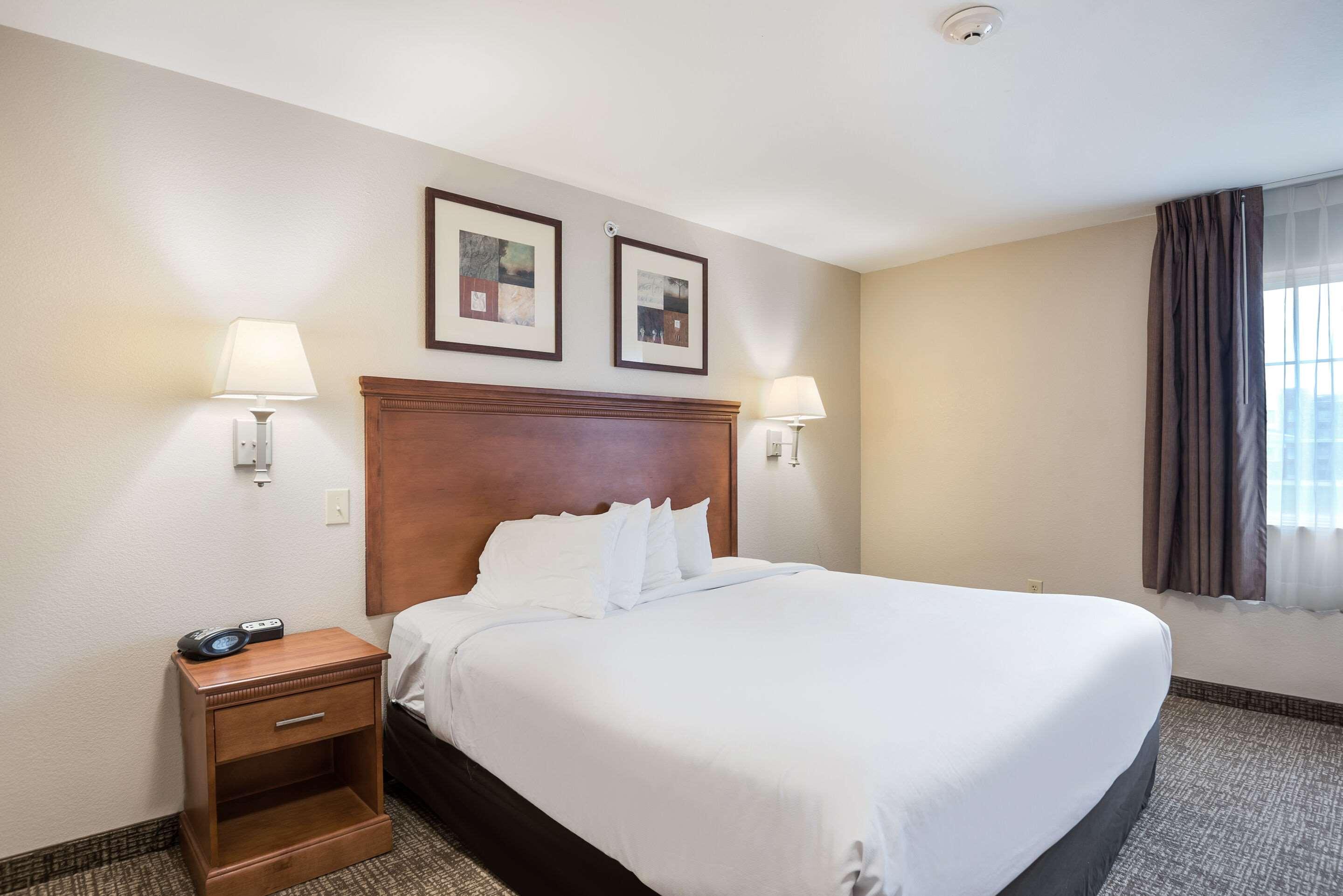 Suburban Extended Stay Hotel Waterloo - Cedar Falls - Cedar Valley Bagian luar foto