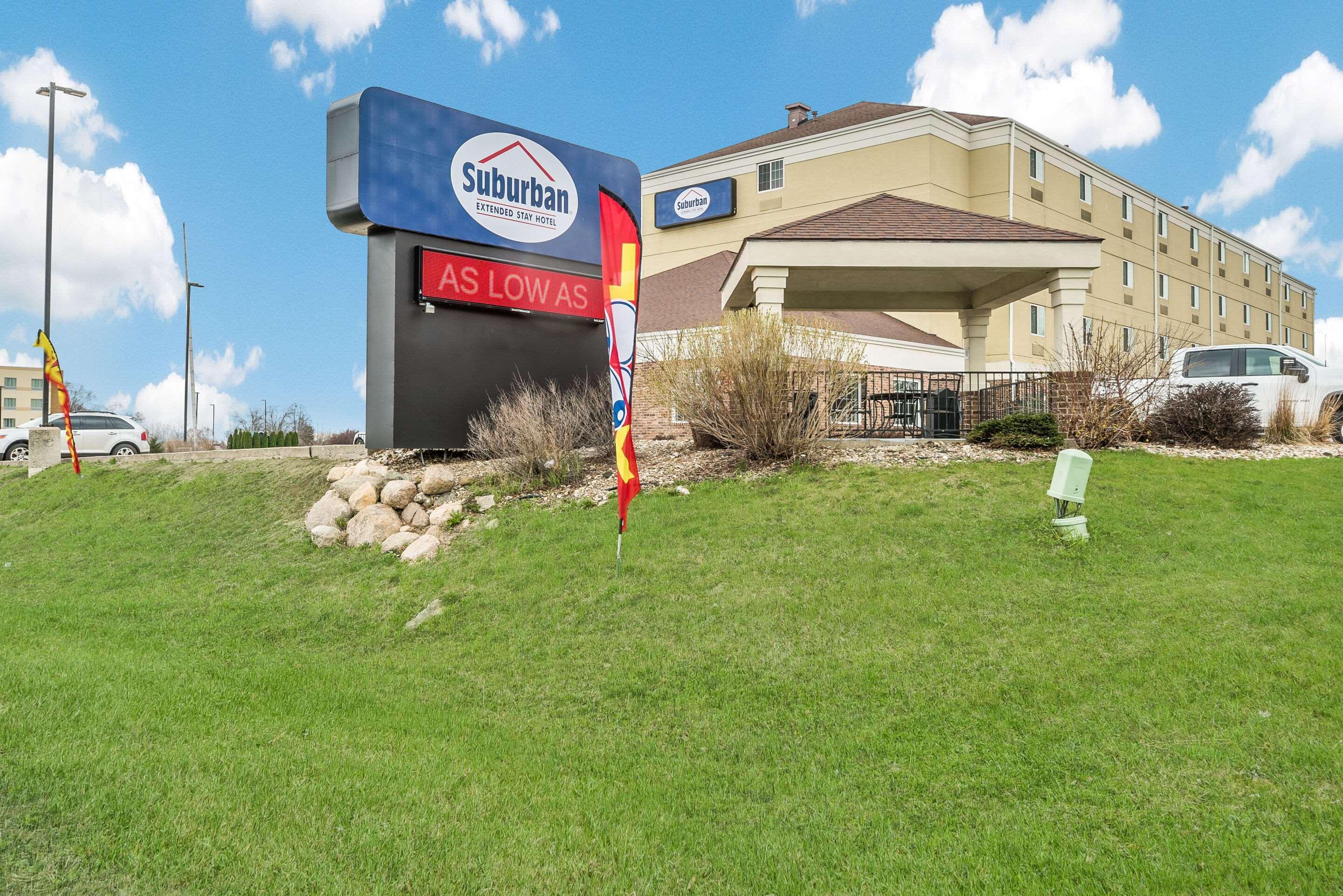 Suburban Extended Stay Hotel Waterloo - Cedar Falls - Cedar Valley Bagian luar foto